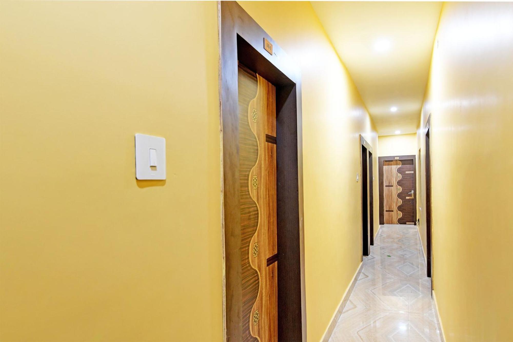 Collection O Shyamali Guest House Kolkata Luaran gambar